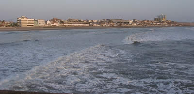 Oceano Pacifico, el mar peruano, Playa de Piemntel, Santa Rosa